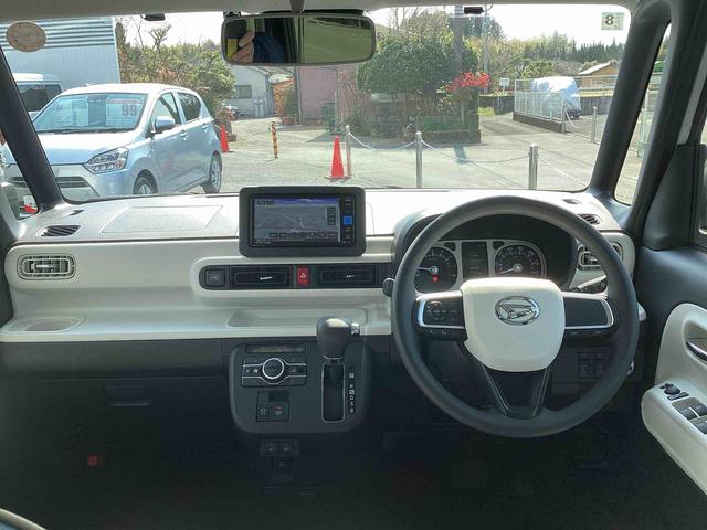 ムーヴキャンバスストライプスＧインパネシフト　プッシュスタートスイッチ　　電子カードキー　電動パーキングブレーキ　カーナビ　ドラレコ　衝突被害軽減　車線逸脱　オートハイビーム　ＡＢＳ　両側パワースライドドア（鹿児島県）の中古車