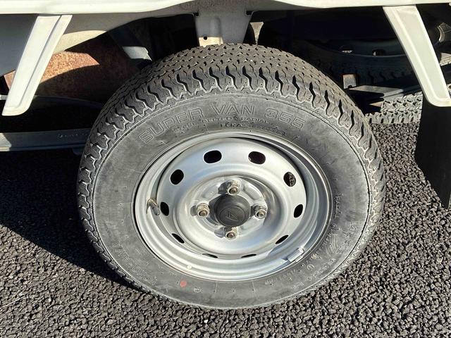 ハイゼットトラックスタンダード4WD車 5MT車 カーナビ エアコン パワステ エアバック(鹿児島県)の中古車