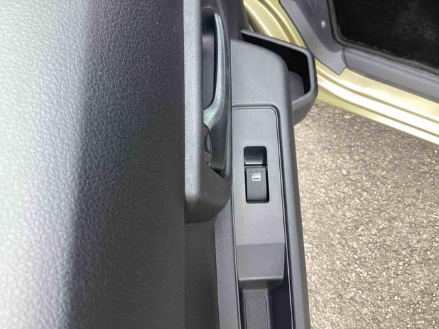 ハイゼットカーゴデッキバンＧインパネシフト　プッシュスタートスイッチ　電子カードキー　衝突回避支援システム　レーンキープアシスト　両側スライドドア　ＡＢＳ（鹿児島県）の中古車