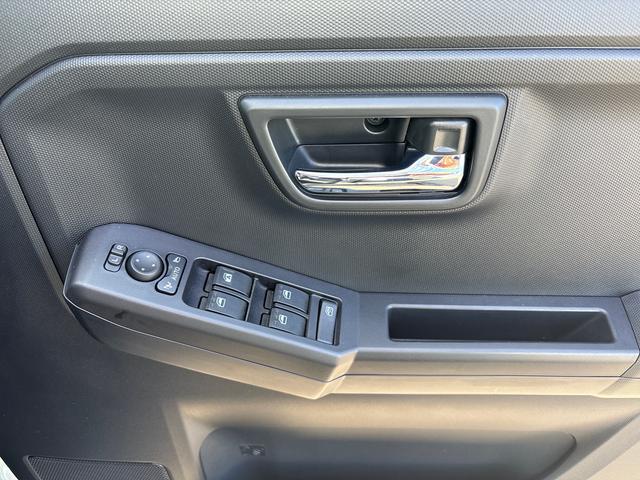 タフトＧインパネシフト　プッシュスタートスイッチ　電子カードキー　電動パーキングブレーキ　シートヒーター　ムーンルーフ　オートマチックハイビーム　踏み間違い防止アシスト　ＡＢＳ　アルミホイール（鹿児島県）の中古車