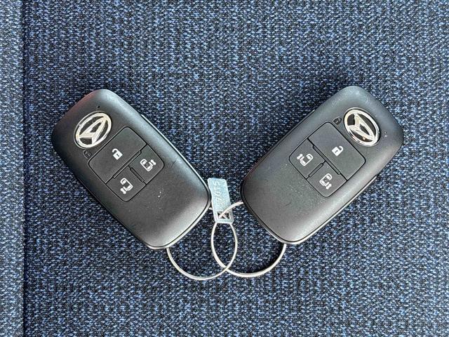 ムーヴキャンバスセオリーＧインパネシフト　プッシュスタートスイッチ　電子カードキー　電動パーキングブレーキ　シートヒーター　両側電動スライドドア　衝突被害軽減システム　レーンキープアシスト　ＡＢＳ（鹿児島県）の中古車