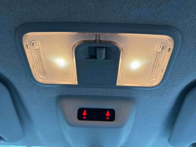 ムーヴＲＳターボエンジン　インパネシフト　プッシュスタートスイッチ　電子カードキーの写真電動パーキングブレーキ　カーナビ　バックモニター　両側電動スライドドア　アルミホイール　ＡＢＳ（鹿児島県）の中古車