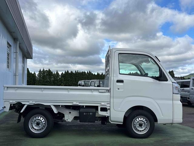 ハイゼットトラックスタンダード　農用スペシャル４ＷＤ　５ＭＴ車　車線逸脱警報装置　オートマチックハイビーム　エアコン　パワーステアリング　ＡＢＳ　ブレーキサポート（鹿児島県）の中古車