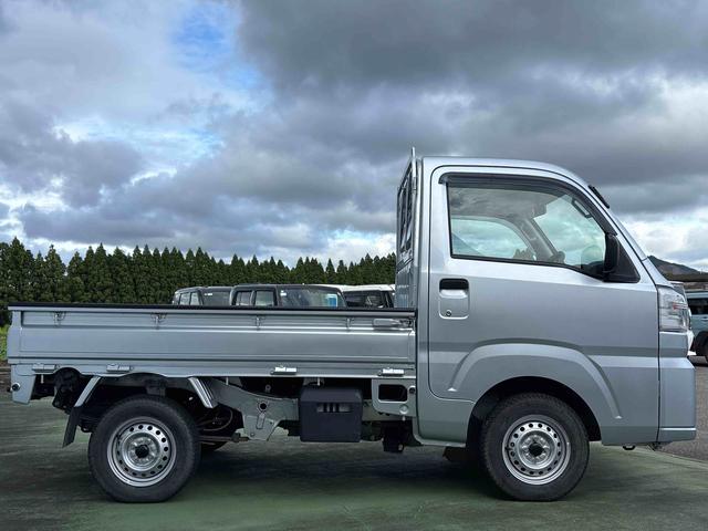 ハイゼットトラックスタンダード4WD車 5MT車 パワステ エアコン ABS エアバッグ(鹿児島県)の中古車