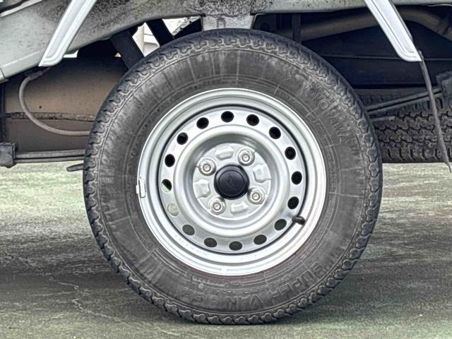 ハイゼットトラックスタンダード4WD車 5MT車 パワステ エアコン ABS エアバッグ(鹿児島県)の中古車
