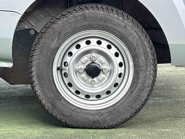 ハイゼットトラックスタンダード4WD車 5MT車 パワステ エアコン ABS エアバッグ(鹿児島県)の中古車
