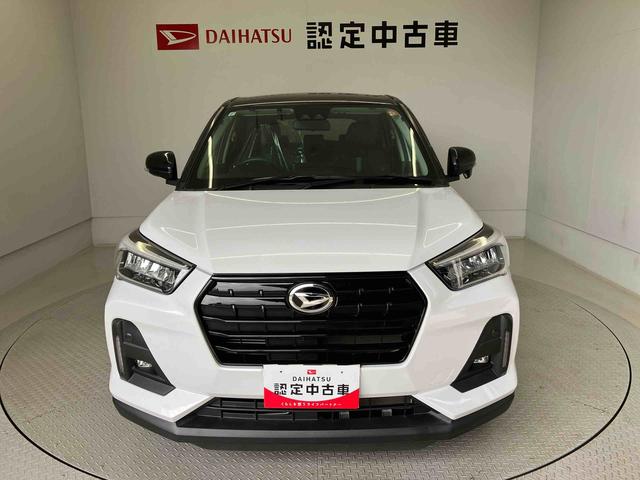 ロッキープレミアムスマートアシスト搭載 バックカメラ付き オートエアコン オートライト キーフリー アイドリングストップ ABS 電動ドアミラー(熊本県)の中古車