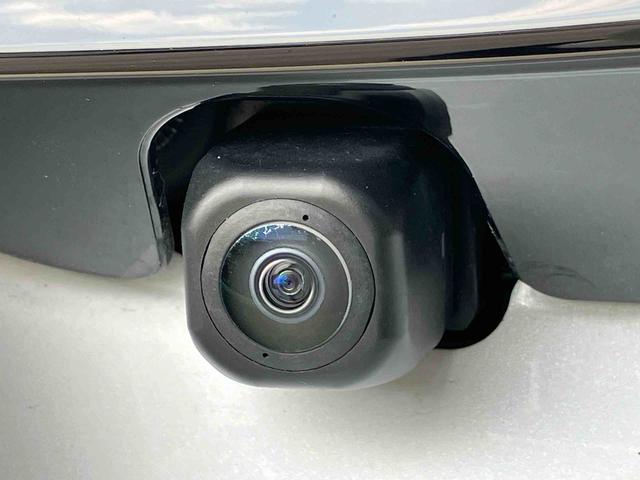 ロッキープレミアムスマートアシスト搭載 バックカメラ付き オートエアコン オートライト キーフリー アイドリングストップ ABS 電動ドアミラー(熊本県)の中古車