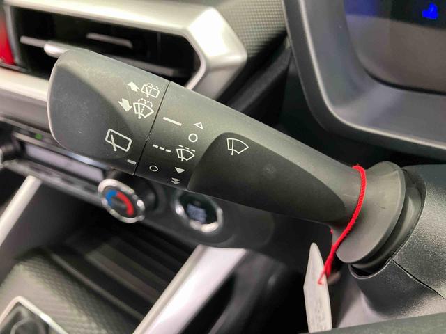 ロッキープレミアムスマートアシスト搭載 バックカメラ付き オートエアコン オートライト キーフリー アイドリングストップ ABS 電動ドアミラー(熊本県)の中古車