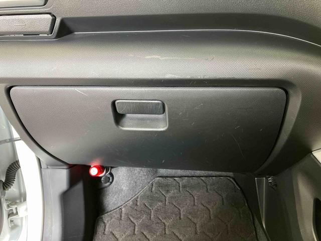 ロッキープレミアムスマートアシスト搭載 バックカメラ付き オートエアコン オートライト キーフリー アイドリングストップ ABS 電動ドアミラー(熊本県)の中古車