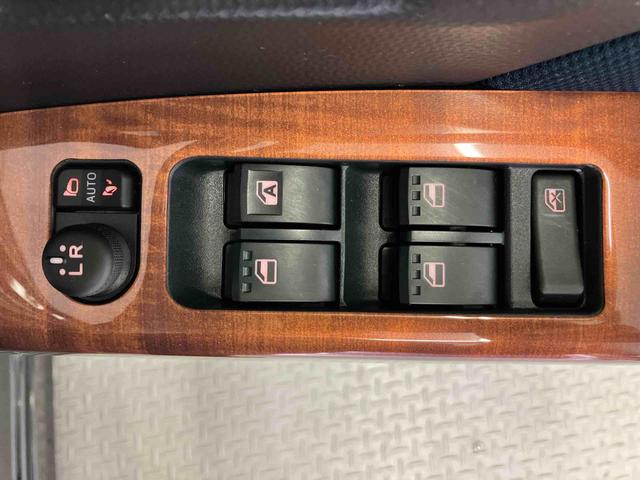 トールカスタムＧ　ターボスマートアシスト搭載　後席両側電動スライドドア　パノラマモニター対応　オートエアコン　オートライト　キーフリー　アイドリングストップ　ＡＢＳ　電動ドアミラー（熊本県）の中古車