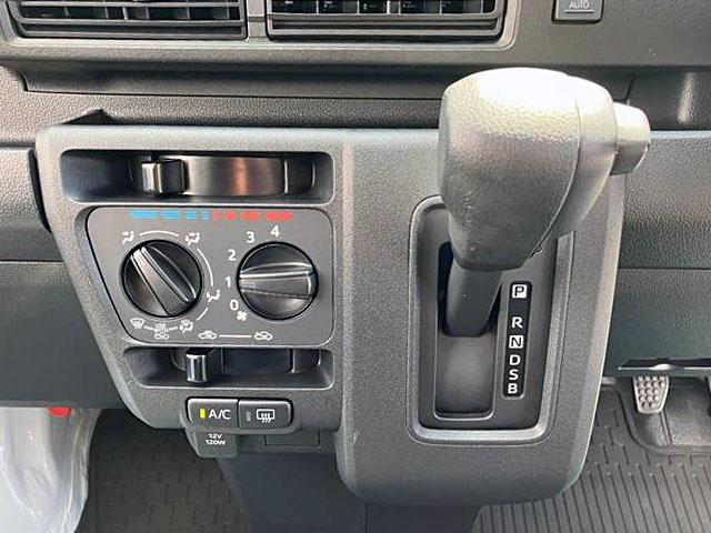 ハイゼットカーゴＤＸ　４ＷＤ　ＣＶＴ　ＡＭ／ＦＭラジオデッキスマートアシスト・コーナーセンサー・３モード電子制御４ＷＤ（ＣＶＴ車）・荷室長１，９１５ｍｍ・荷室幅１，４１０ｍｍ・荷室高１，２５０ｍｍ・ハロゲンヘッドランプ・マニュアルエアコン（山梨県）の中古車