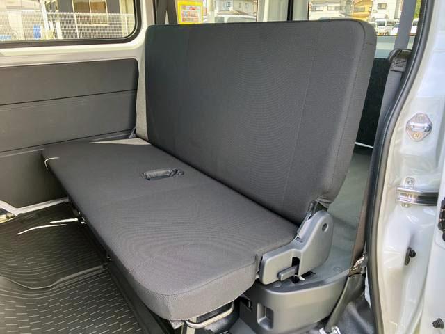 ハイゼットカーゴＤＸ　４ＷＤ　ＣＶＴ　ＡＭ／ＦＭラジオデッキスマートアシスト・コーナーセンサー・３モード電子制御４ＷＤ（ＣＶＴ車）・荷室長１，９１５ｍｍ・荷室幅１，４１０ｍｍ・荷室高１，２５０ｍｍ・ハロゲンヘッドランプ・マニュアルエアコン（山梨県）の中古車