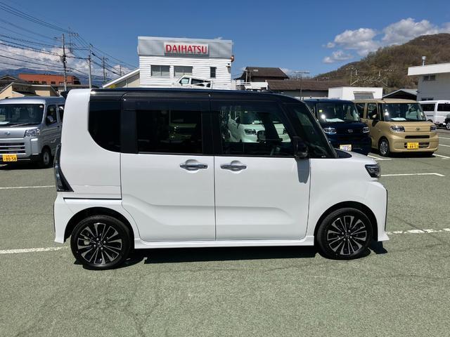 タントカスタムＲＳ　４ＷＤ　純正ナビ　パノラマモニタースマートアシスト・ＬＥＤヘッドライト・１５インチアルミホイール・両側パワースライドドア・ＵＳＢソケット・運転席助手席シートヒーター・レザー調Ｘフルファブリックシート・本革巻ステアリングホイール（山梨県）の中古車