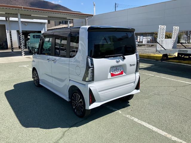 タントカスタムＲＳ　４ＷＤ　純正ナビ　パノラマモニタースマートアシスト・ＬＥＤヘッドライト・１５インチアルミホイール・両側パワースライドドア・ＵＳＢソケット・運転席助手席シートヒーター・レザー調Ｘフルファブリックシート・本革巻ステアリングホイール（山梨県）の中古車