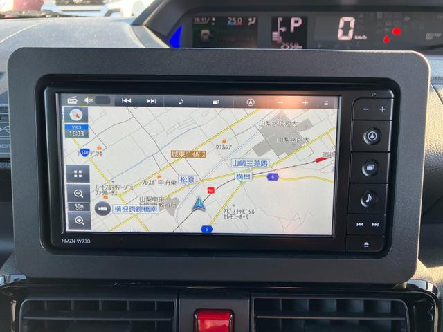 タントカスタムＲＳ　４ＷＤ　純正ナビ　パノラマモニタースマートアシスト・ＬＥＤヘッドライト・１５インチアルミホイール・両側パワースライドドア・ＵＳＢソケット・運転席助手席シートヒーター・レザー調Ｘフルファブリックシート・本革巻ステアリングホイール（山梨県）の中古車
