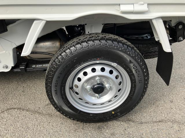 ハイゼットトラックスタンダード　４ＷＤ　ＭＴ荷台フロア長２，０３０ｍｍ・荷台幅１，４１０ｍｍ・防錆鋼鈑・ハロゲンヘッドランプ・マニュアルエアコン（山梨県）の中古車