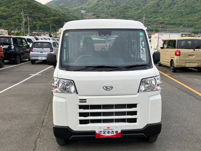 ハイゼットカーゴＤＸ　４ＷＤ　ＣＶＴ　純正ＣＤデッキ　マニュアルエアコンスマートアシスト・コーナーセンサー・３モード電子制御４ＷＤ（ＣＶＴ車）・荷室長１，９１５ｍｍ・荷室幅１，４１０ｍｍ・荷室高１，２５０ｍｍ・ハロゲンヘッドランプ・マニュアルエアコン（山梨県）の中古車
