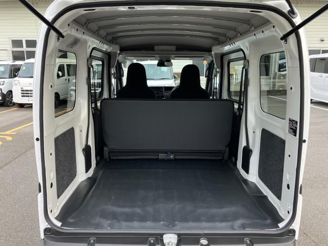 ハイゼットカーゴＤＸ　４ＷＤ　ＣＶＴ　純正ＣＤデッキ　マニュアルエアコンスマートアシスト・コーナーセンサー・３モード電子制御４ＷＤ（ＣＶＴ車）・荷室長１，９１５ｍｍ・荷室幅１，４１０ｍｍ・荷室高１，２５０ｍｍ・ハロゲンヘッドランプ・マニュアルエアコン（山梨県）の中古車
