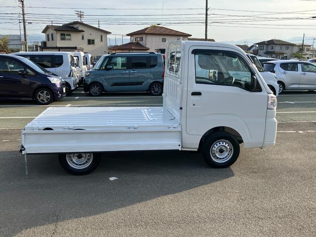 ハイゼットトラックスタンダード　４ＷＤ　ＭＴ　ＡＭ／ＦＭラジオデッキスマートアシスト・荷台フロア長２，０３０ｍｍ・荷台幅１，４１０ｍｍ・防錆鋼鈑・ハロゲンヘッドランプ・マニュアルエアコン（山梨県）の中古車