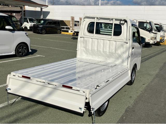 ハイゼットトラックスタンダード　農用スペシャル　ＡＭ／ＦＭラジオデッキスマートアシスト・コーナーセンサー・切り替え式４ＷＤ（ＣＶＴ車）・スーパーデフロック・ハロゲンヘッドランプ・マニュアルエアコン・リア４枚リーフスプリング（山梨県）の中古車