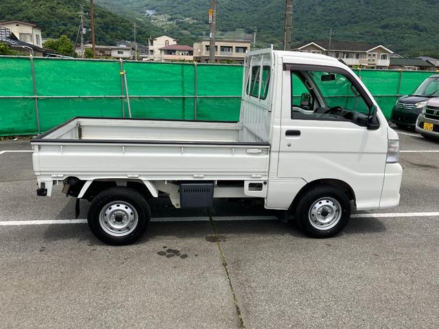 ハイゼットトラックエアコン・パワステ　スペシャル　４ＷＤ　ＭＴ（山梨県）の中古車