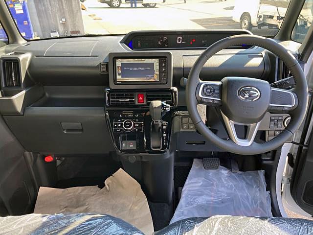タントカスタムＲＳ　４ＷＤ　ＣＶＴ　純正ナビ　前後ドラレコスマートアシスト・ＬＥＤヘッドライト・１５インチアルミホイール・両側パワースライドドア・ＵＳＢソケット・運転席助手席シートヒーター・レザー調Ｘフルファブリックシート・本革巻ステアリングホイール（山梨県）の中古車