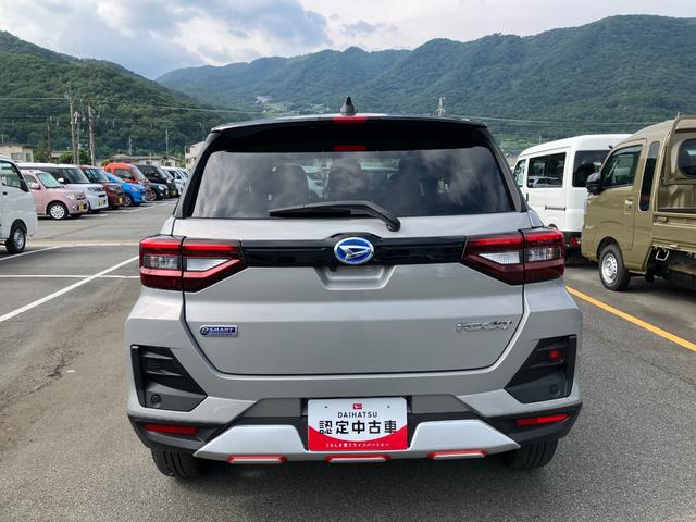 ロッキープレミアムＧ　ＨＥＶ　９インチプレミアムナビ　ＥＴＣスマートアシスト・コーナーセンサー・ハイブリッド専用１７インチアルミ・ＬＥＤヘッドランプ・（自動消灯システム）・シーケンシャルターンランプ・オートエアコン・運転席助手席シートヒーター（山梨県）の中古車