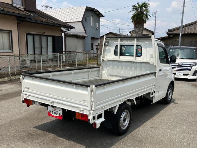 ライトエーストラックＤＸ　Ｘエディション　２ＷＤ　ＭＴパワーウィンドウ・ＣＤデッキ・マニュアルエアコン・５ＭＴ（山梨県）の中古車