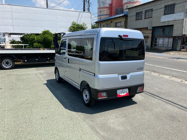 ハイゼットカーゴＤＸ　４ＷＤ　ＣＶＴ　ＡＭ／ＦＭラジオデッキスマートアシスト・コーナーセンサー・３モード電子制御４ＷＤ（ＣＶＴ車）・荷室長１，９１５ｍｍ・荷室幅１，４１０ｍｍ・荷室高１，２５０ｍｍ・ハロゲンヘッドランプ・マニュアルエアコン（山梨県）の中古車