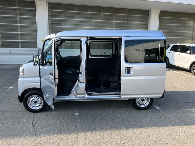 ハイゼットカーゴＤＸ　ＡＭ／ＦＭラジオデッキ　ＣＶＴ　４ＷＤスマートアシスト・コーナーセンサー・３モード電子制御４ＷＤ（ＣＶＴ車）・荷室長１，９１５ｍｍ・荷室幅１，４１０ｍｍ・荷室高１，２５０ｍｍ・ハロゲンヘッドランプ・マニュアルエアコン（山梨県）の中古車