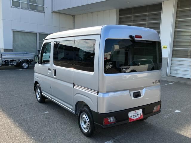 ハイゼットカーゴＤＸ　ＡＭ／ＦＭラジオデッキ　ＣＶＴ　４ＷＤスマートアシスト・コーナーセンサー・３モード電子制御４ＷＤ（ＣＶＴ車）・荷室長１，９１５ｍｍ・荷室幅１，４１０ｍｍ・荷室高１，２５０ｍｍ・ハロゲンヘッドランプ・マニュアルエアコン（山梨県）の中古車