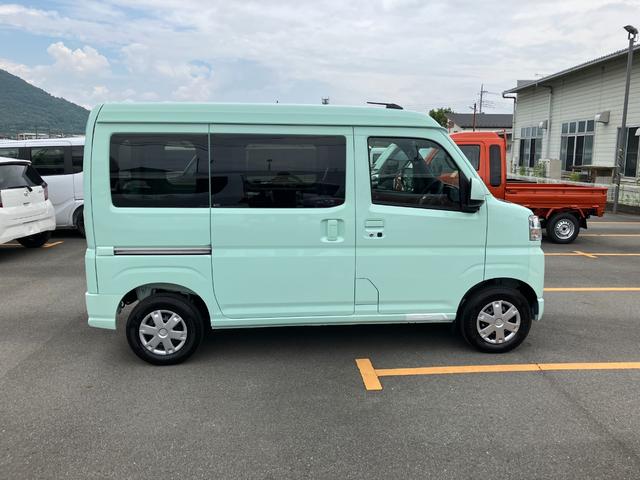 ハイゼットカーゴクルーズ　オーディオレス　ＣＶＴ　４ＷＤスマートアシスト・コーナーセンサー・３モード電子制御４ＷＤ（ＣＶＴ車）・荷室長１，９１５ｍｍ・荷室幅１，４１０ｍｍ・荷室高１，２５０ｍｍ・ハロゲンヘッドランプ・マニュアルエアコン（山梨県）の中古車