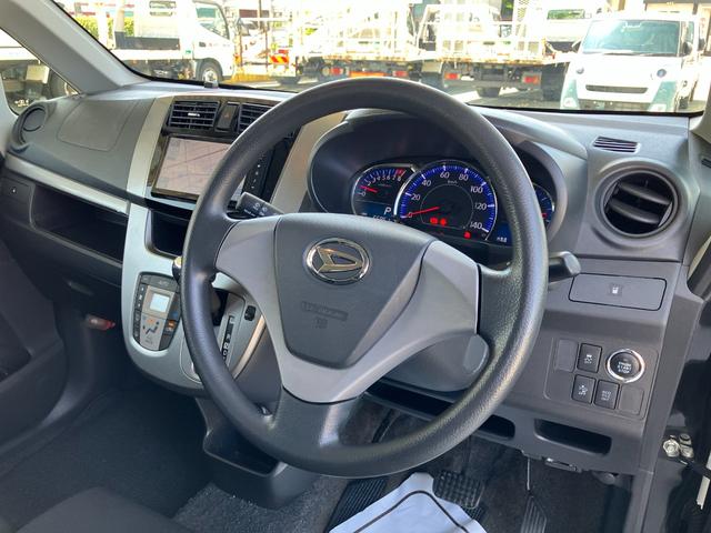 ムーヴカスタム　Ｘ　４ＷＤ　純正ナビゲーション　バックモニターＡＢＳ・エアバック・プッシュ式エンジンスタートボタン・パワーウインドウ・オートエアコン・電動格納ドアミラー（山梨県）の中古車