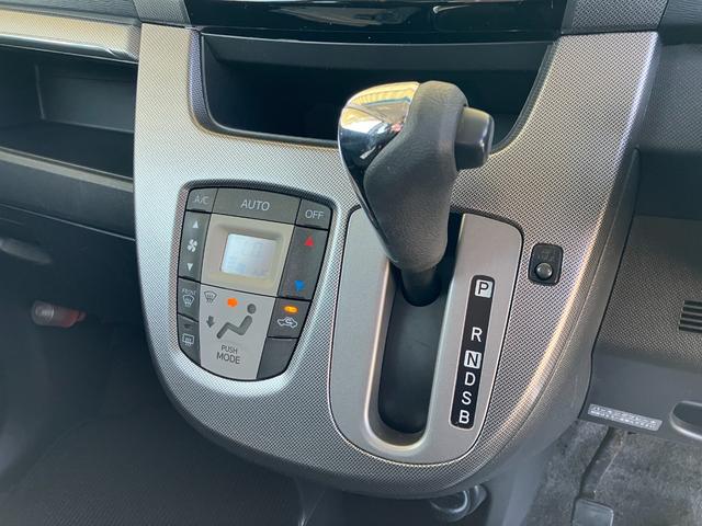 ムーヴカスタム　Ｘ　４ＷＤ　純正ナビゲーション　バックモニターＡＢＳ・エアバック・プッシュ式エンジンスタートボタン・パワーウインドウ・オートエアコン・電動格納ドアミラー（山梨県）の中古車