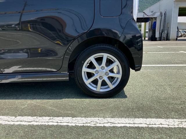 ムーヴカスタム　Ｘ　４ＷＤ　純正ナビゲーション　バックモニターＡＢＳ・エアバック・プッシュ式エンジンスタートボタン・パワーウインドウ・オートエアコン・電動格納ドアミラー（山梨県）の中古車