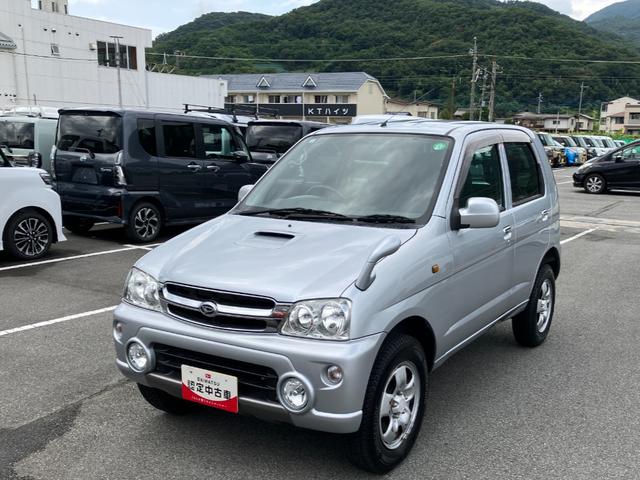 テリオスキッドＬ　４ＷＤ　左側面下・ルーフ凹み有（山梨県）の中古車