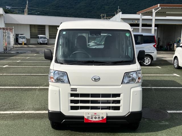 ハイゼットカーゴデラックス　４ＷＤ　ＣＶＴ　ＡＭ／ＦＭラジオデッキスマートアシスト・コーナーセンサー・３モード電子制御４ＷＤ（ＣＶＴ車）・荷室長１，９１５ｍｍ・荷室幅１，４１０ｍｍ・荷室高１，２５０ｍｍ・ハロゲンヘッドランプ・マニュアルエアコン（山梨県）の中古車