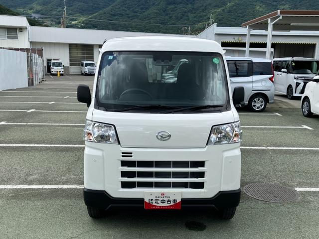 ハイゼットカーゴデラックス　４ＷＤ　ＣＶＴ　ＡＭ／ＦＭラジオデッキスマートアシスト・コーナーセンサー・３モード電子制御４ＷＤ（ＣＶＴ車）・荷室長１，９１５ｍｍ・荷室幅１，４１０ｍｍ・荷室高１，２５０ｍｍ・ハロゲンヘッドランプ・マニュアルエアコン（山梨県）の中古車