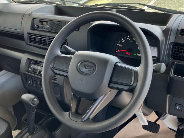 ハイゼットトラックスタンダード　農用スペシャル　４ＷＤ　ＣＶＴ　ラジオスマートアシスト・コーナーセンサー・切り替え式４ＷＤ（ＣＶＴ車）・スーパーデフロック・ハロゲンヘッドランプ・マニュアルエアコン・リア４枚リーフスプリング（山梨県）の中古車