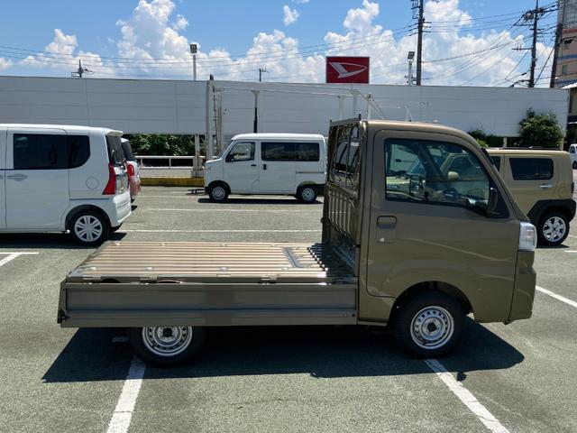 ハイゼットトラックスタンダード　農用スペシャル　ＡＭ／ＦＭラジオデッキスマートアシスト・コーナーセンサー・切り替え式４ＷＤ（ＣＶＴ車）・スーパーデフロック・ハロゲンヘッドランプ・マニュアルエアコン・リア４枚リーフスプリング（山梨県）の中古車