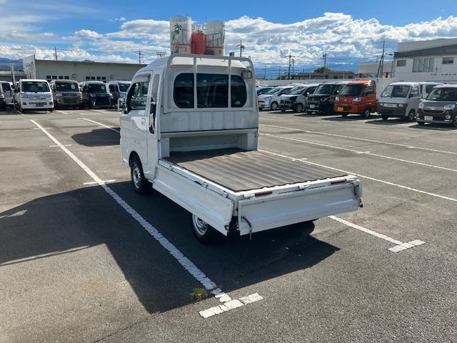 ハイゼットトラックジャンボ　４ＷＤ　ＡＴ切替式４ＷＤ　運転席エアバック　ワンオーナー車　ＡＢＳ　衝突回避（山梨県）の中古車