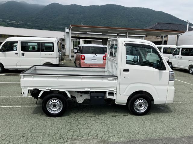 ハイゼットトラックスタンダード　４ＷＤ　ＣＶＴ　ＡＭ／ＦＭラジオデッキスマートアシスト・切り替え式４ＷＤ（ＣＶＴ車）・荷台フロア長２，０３０ｍｍ・荷台幅１，４１０ｍｍ・防錆鋼鈑・ハロゲンヘッドランプ・マニュアルエアコン（山梨県）の中古車