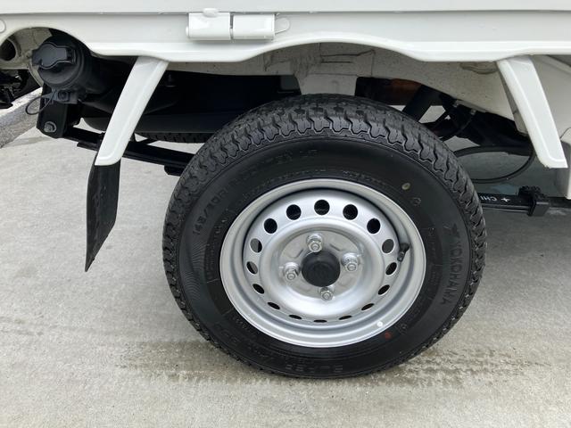 ハイゼットトラックスタンダード　４ＷＤ　ＣＶＴ　ＡＭ／ＦＭラジオデッキスマートアシスト・切り替え式４ＷＤ（ＣＶＴ車）・荷台フロア長２，０３０ｍｍ・荷台幅１，４１０ｍｍ・防錆鋼鈑・ハロゲンヘッドランプ・マニュアルエアコン（山梨県）の中古車
