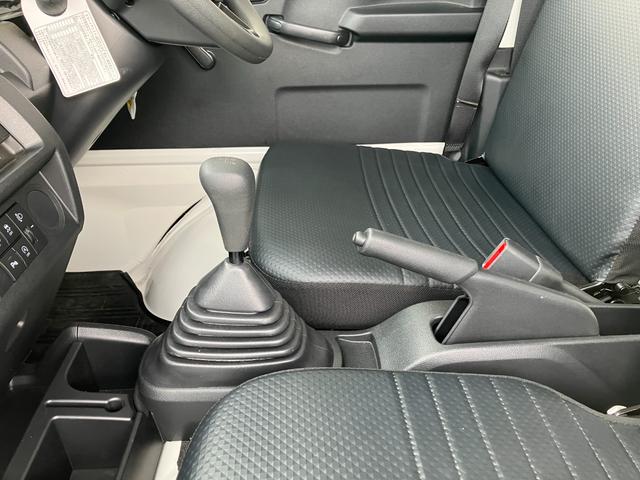 ハイゼットトラックスタンダード　４ＷＤ　ＭＴ　ＡＭ／ＦＭラジオデッキ（山梨県）の中古車