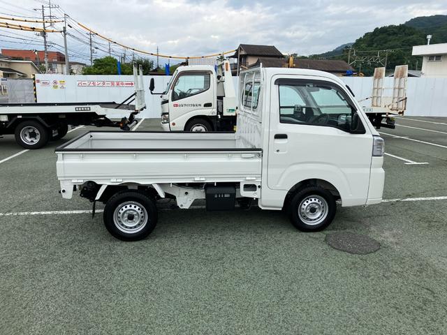 ハイゼットトラックスタンダード　４ＷＤ　ＭＴ　ＡＭ／ＦＭラジオデッキ（山梨県）の中古車