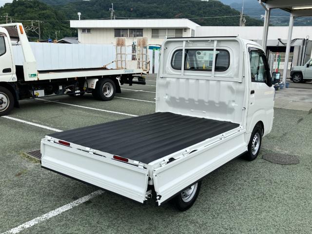 ハイゼットトラックスタンダード　４ＷＤ　ＭＴ　ＡＭ／ＦＭラジオデッキ（山梨県）の中古車