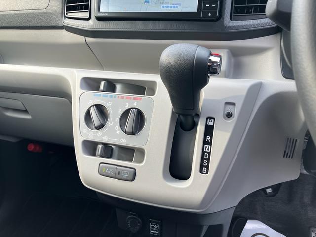 ミライースＸ　ＳＡIII　純正ナビ　Ｂモニター　ジャッキポイント凹みスマートアシスト・コーナーセンサー・ＬＥＤヘッドランプ・キーレスエントリー・電動格納ドアミラー・自発光式デジタルメーター・マニュアルエアコン・パワードアロック・パワーウィンドウ（山梨県）の中古車