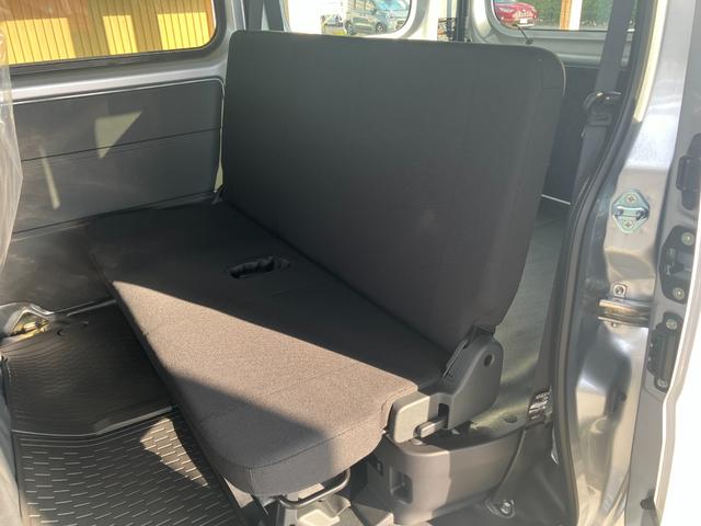 ハイゼットカーゴデラックス 4WD CVTAM/FMラジオデッキスマートアシスト・コーナーセンサー・3モード電子制御4WD(CVT車)・荷室長1,915mm・荷室幅1,410mm・荷室高1,250mm・ハロゲンヘッドランプ・マニュアルエアコン(山梨県)の中古車