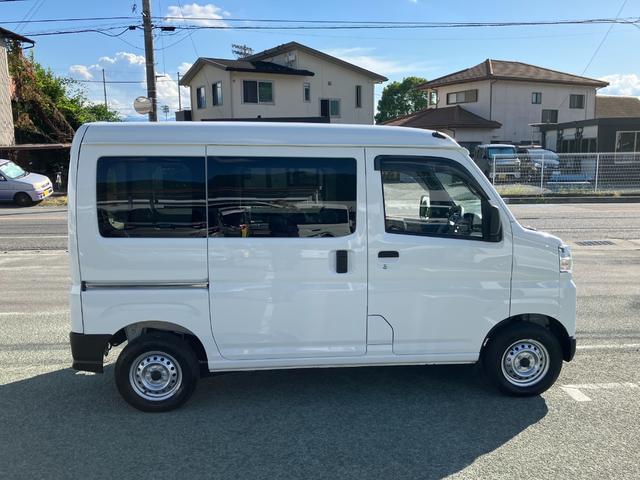 ハイゼットカーゴＤＸ　ＡＭ／ＦＭラジオデッキ　ＣＶＴ　４ＷＤスマートアシスト・コーナーセンサー・３モード電子制御４ＷＤ（ＣＶＴ車）・荷室長１，９１５ｍｍ・荷室幅１，４１０ｍｍ・荷室高１，２５０ｍｍ・ハロゲンヘッドランプ・マニュアルエアコン（山梨県）の中古車